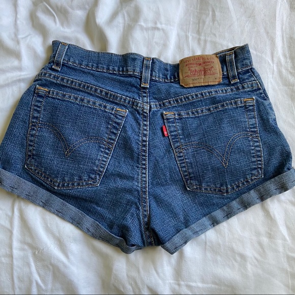 Levi’s high waisted shorts - Picture 2 of 2